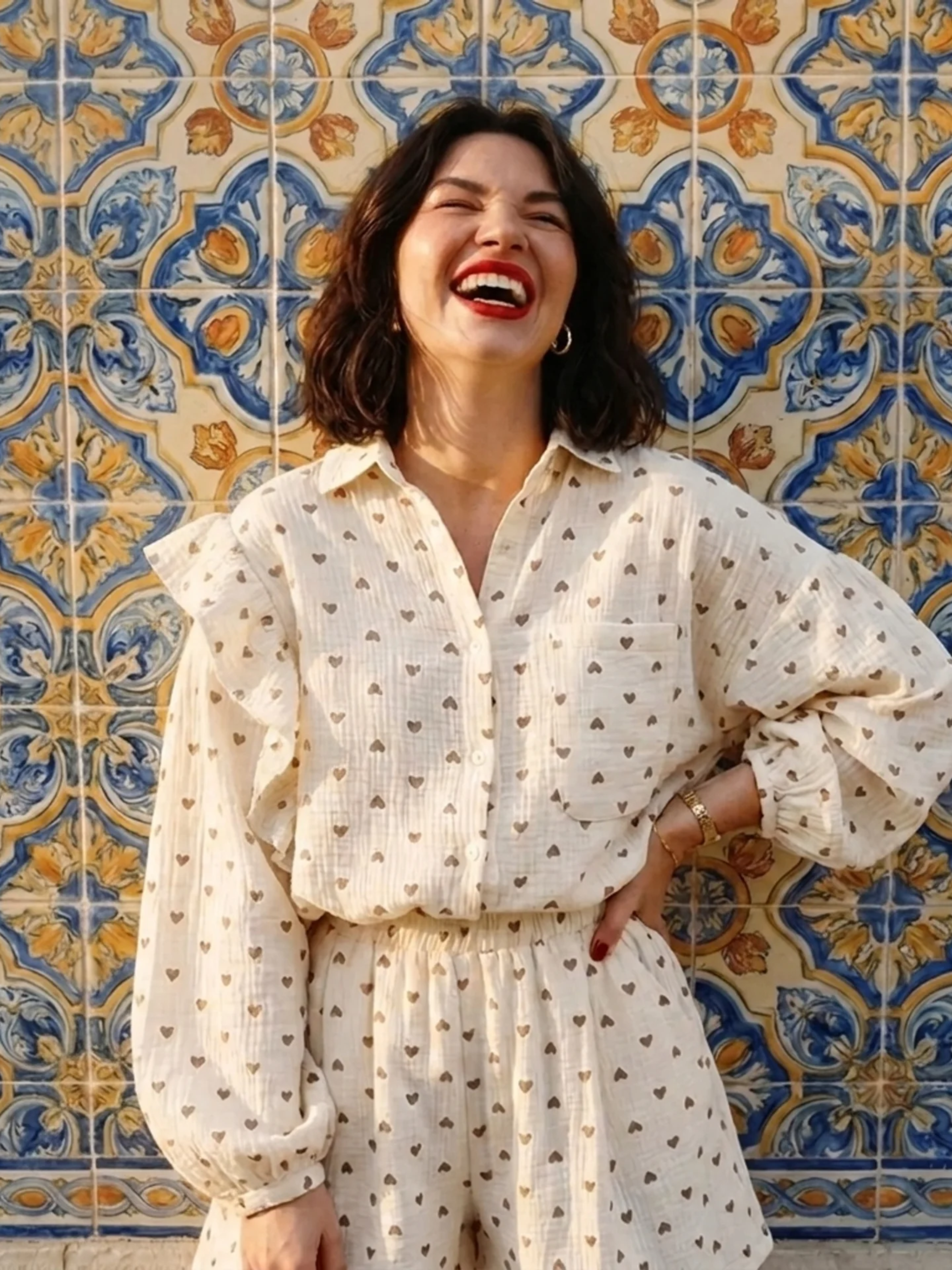 Pijama din Bumbac Gofrat cu Inimioare Aurii | Muselină Dublă Premium | Mâneci cu Volane