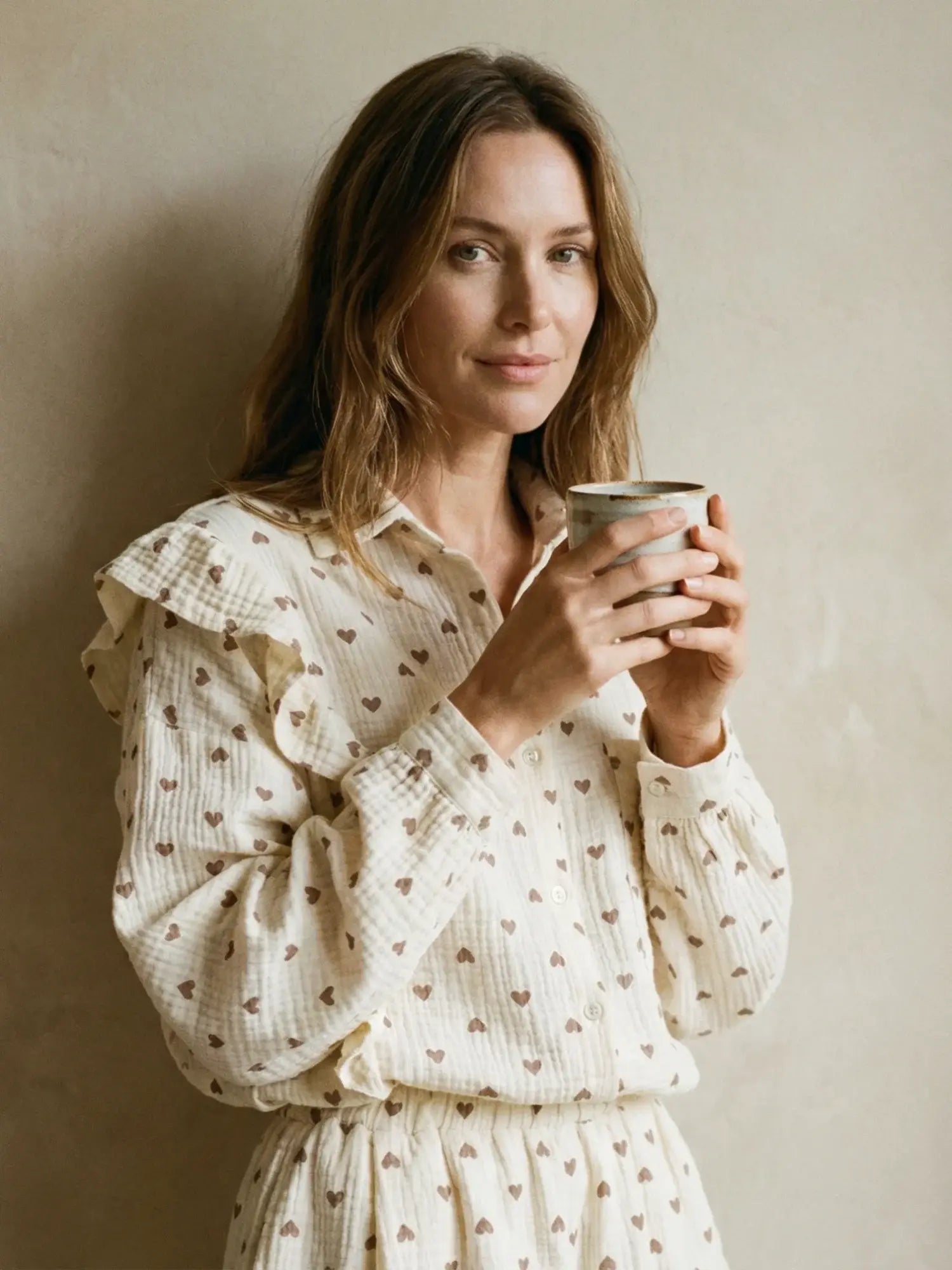 Le Pyjama Coton Gaufré Cœurs Dorés | Double Gaze Premium | Manches Volantées