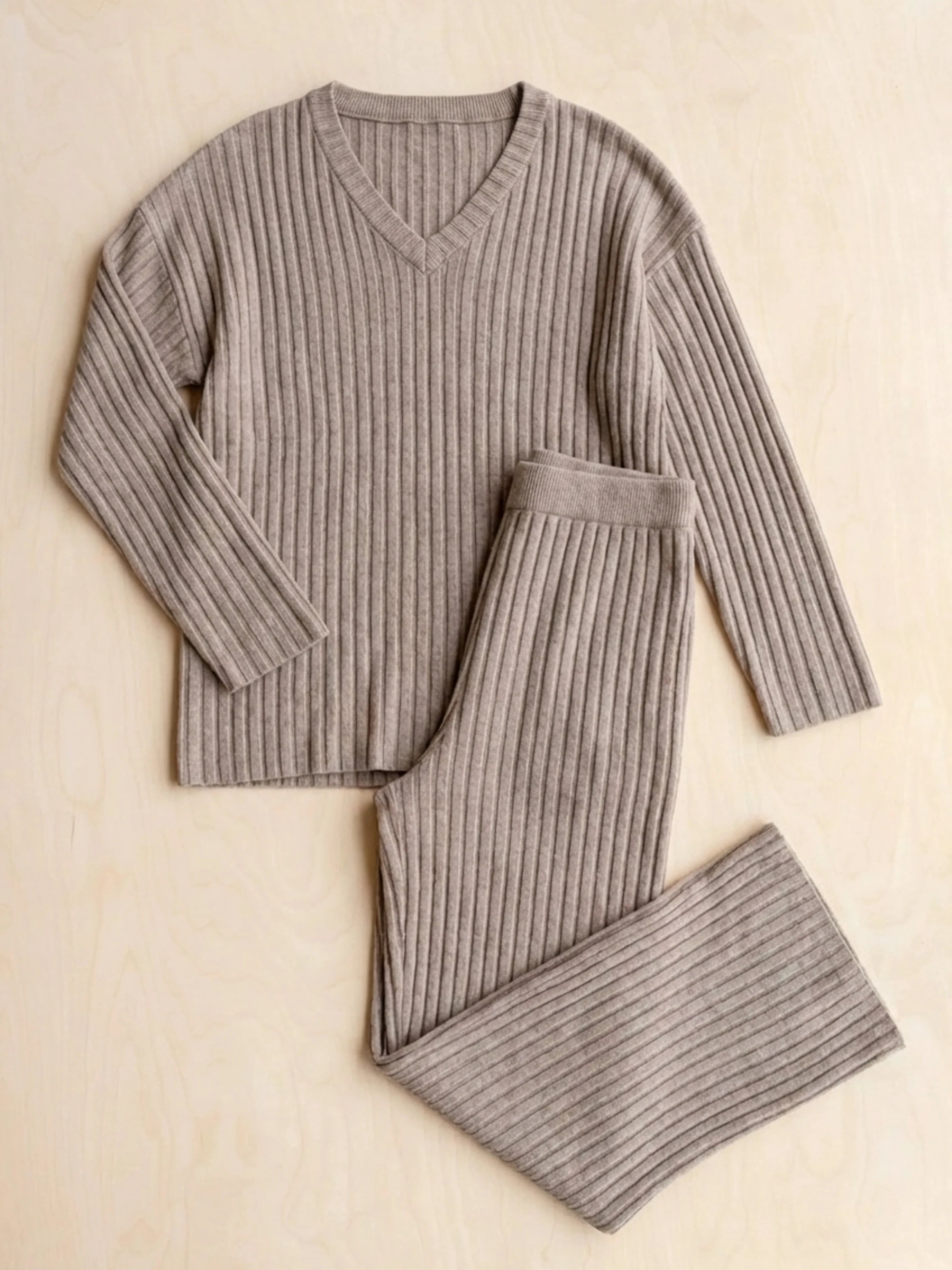 Pijama din tricot reiat - Ultra-Confort & Eleganță Relaxată